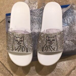 RIPNDIP size 11 woman